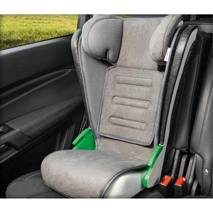 Scaun auto pentru copii cu inaltime 100 - 135 cm