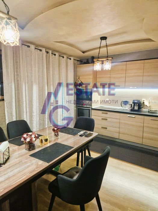 Продава се Тристаен апартамент в Бургас, Сарафово - 129 кв.м за 1318 €/кв.м - Снимка #1