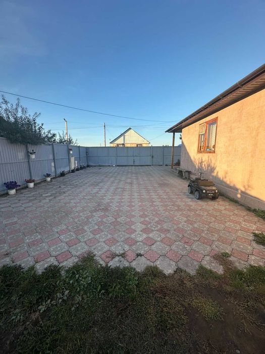 Просторный дом, Ыбырая Алтынсарина