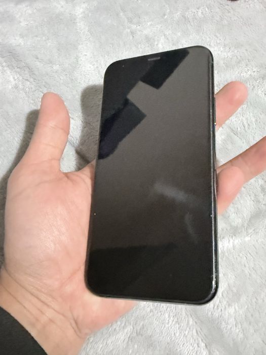 продам айфон 11 про 256