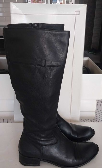 Дамски черни боти