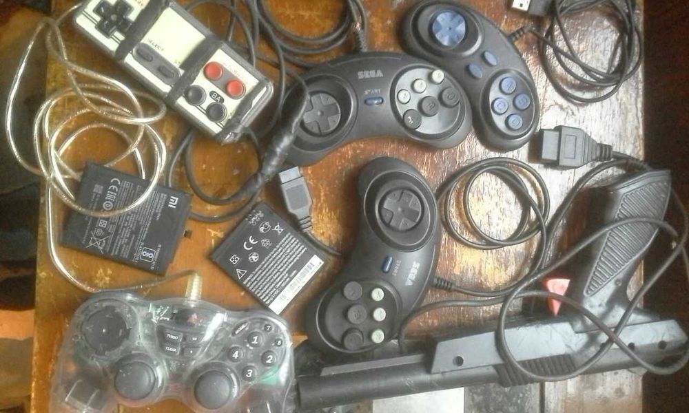 HTC Мобильныи телефон