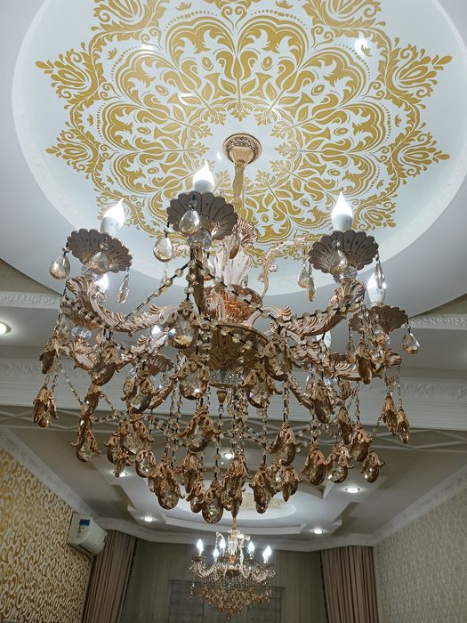 Люстра сатылады золотистый