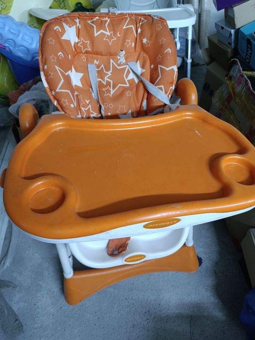 Продам стульчик для кормления