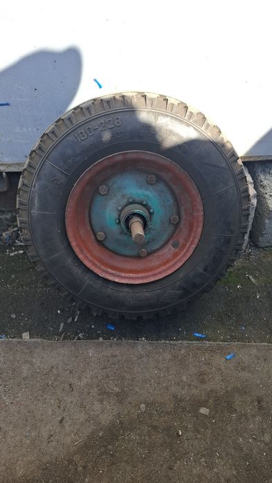 2 новых колеса от мотоцикла