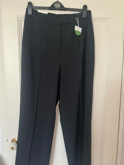 Брюки офисные. Размер  хл. Черные. Из европы.