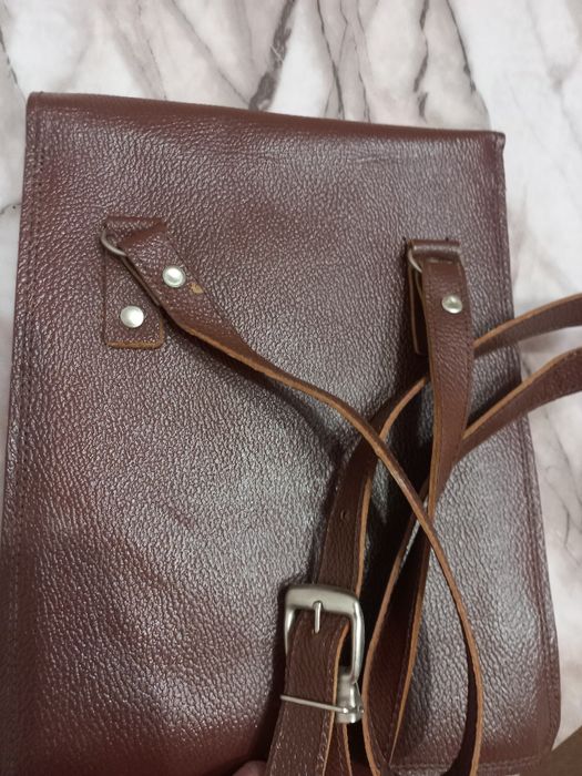 Чанта-ест.кожа,две прегради