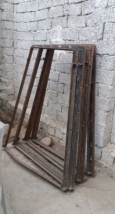 Уйдан темир труба уголок ва бошкалар сотворамиз. Оптом хаммаси биттада