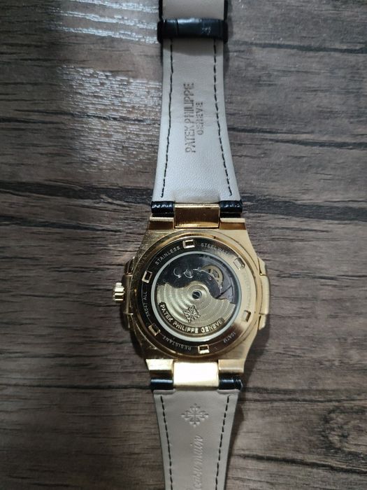 Продаю новый часы Pstek Philippe Geneva