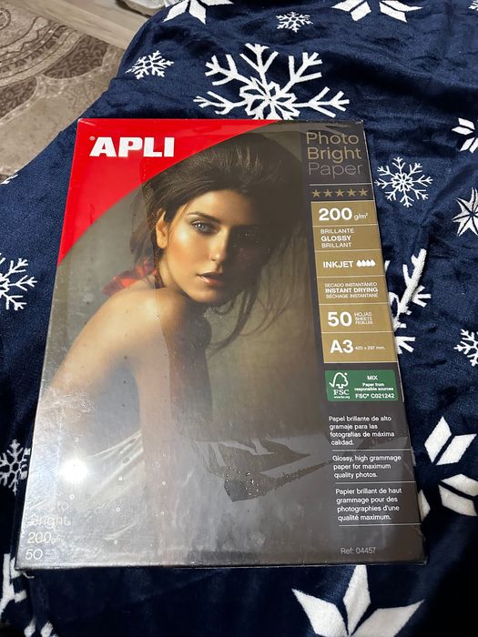 Hârtie foto Apli A3 Photobright (50 foi, 200 g), noi, sigilate.