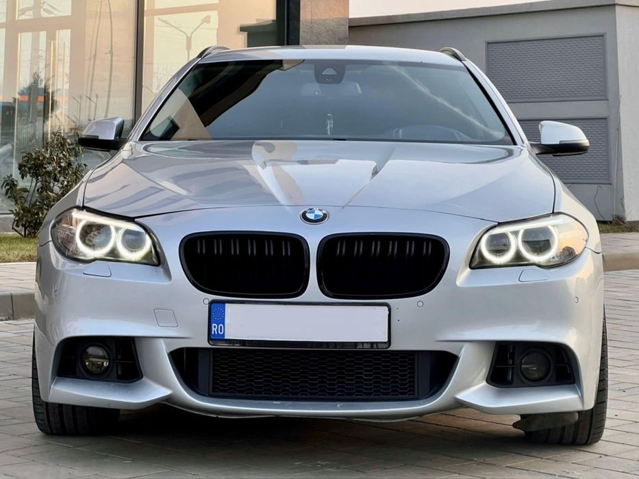 Bmw seria 525 xdriver 3 butone Pachet M interior Seria.7 An 2016