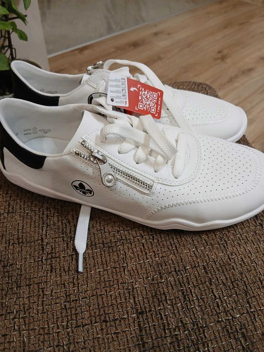 Нови Дамски ниски маратонки Rieker 40 номер