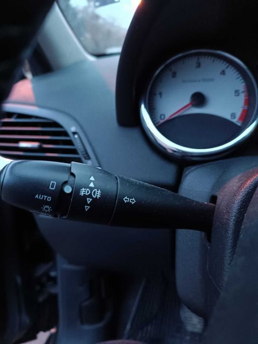 Peugeot 207SW 1.6 hdi/ Пежо 207SW