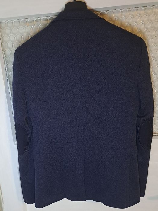 Мъжки спортен костюм