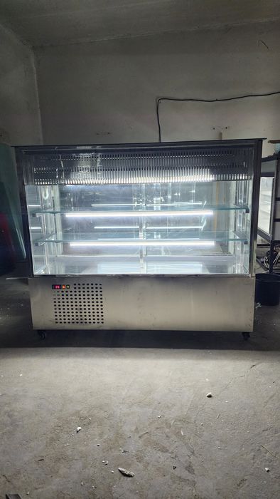 Витринные холодилники