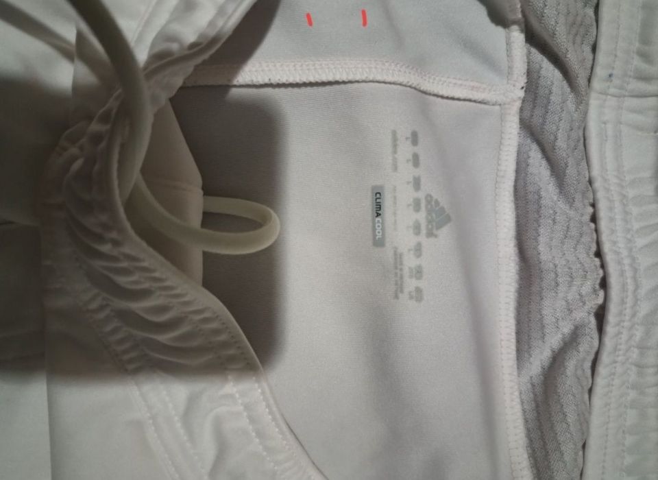 Pantaloni scurți de sală Adidas L