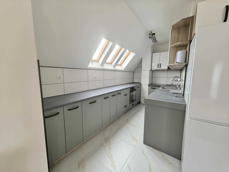 Дава се под наем Четиристаен апартамент в София, Зона Б-18 - 184 кв.м за 897.6 € - Снимка #6