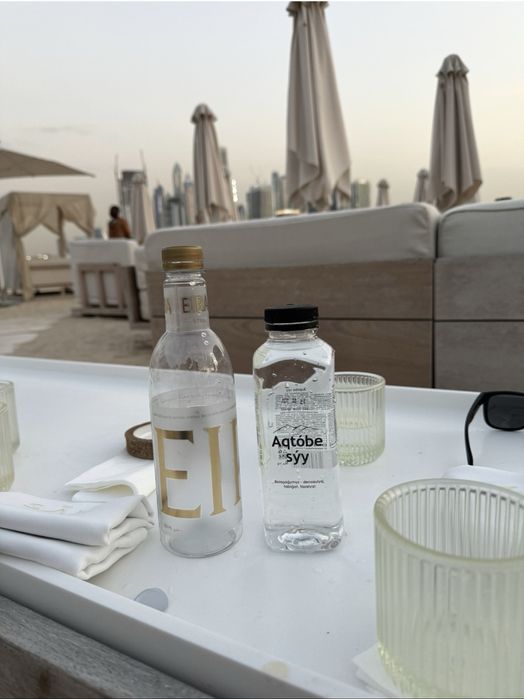 Продам воду 0,5 л 300 тг