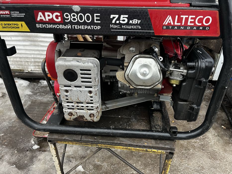 Продам генератор бензиновый бу