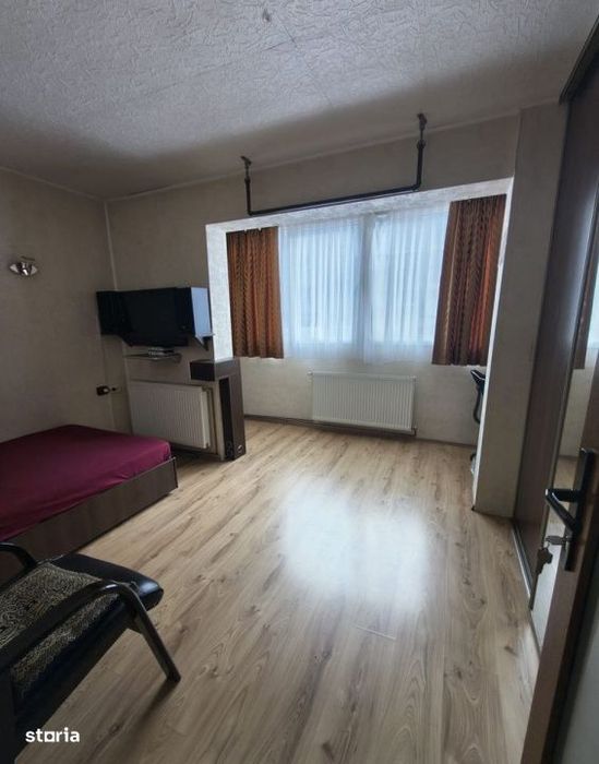 Apartament 3 Camere, Balcon, Centrala Proprie, Zona Grigorescu