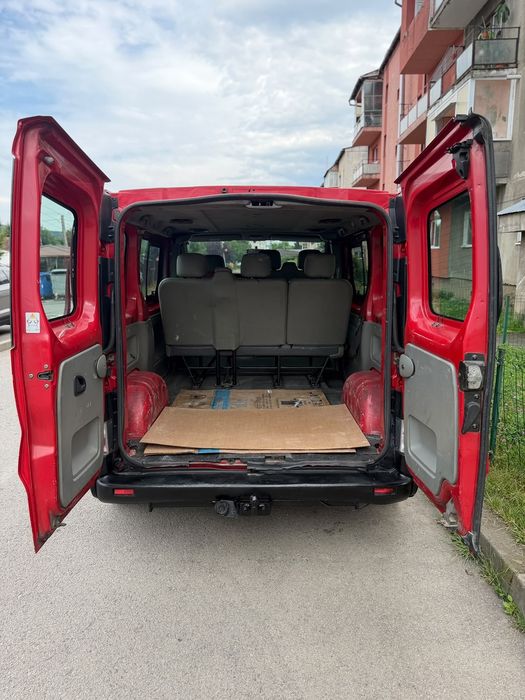 RENAULT Trafic 2004 — imagine 2