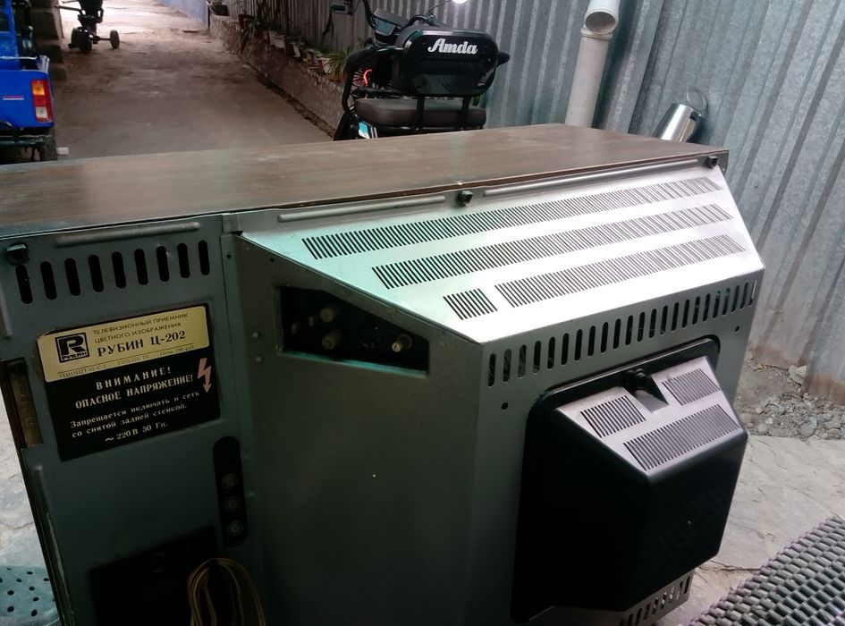 Транзисторный мини телевизор