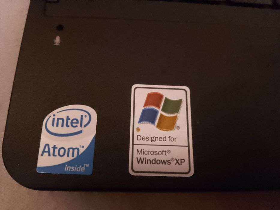 Малък лаптоп Lenovo