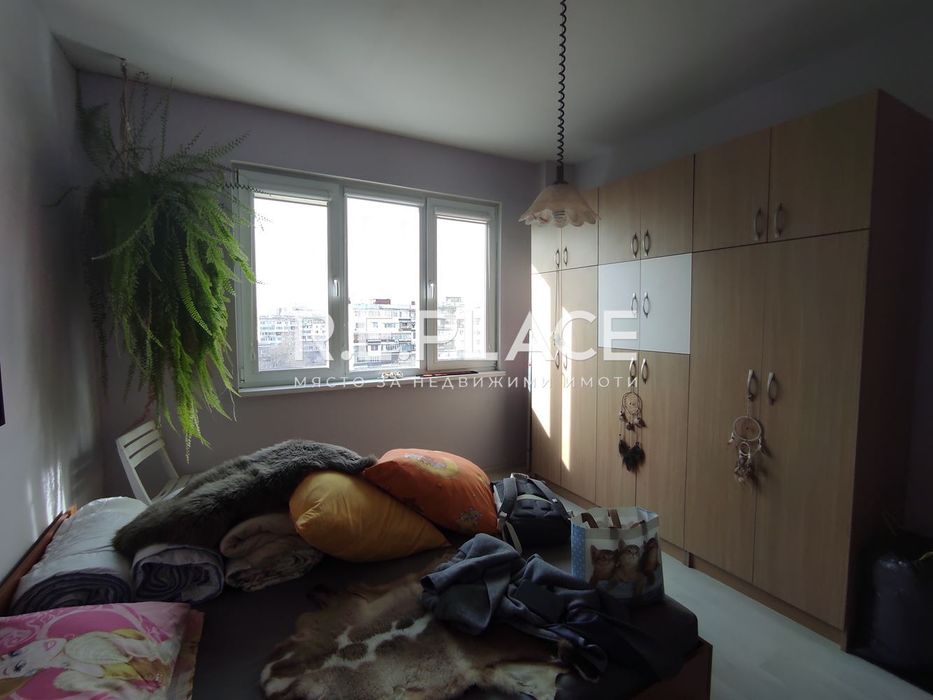 Продава се Тристаен апартамент в Варна, Младост 2 - 70 кв.м за 2358 €/кв.м - Снимка #4