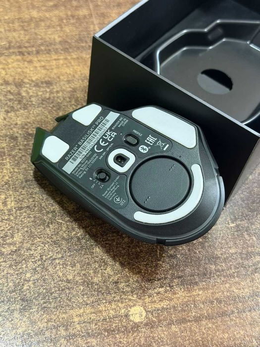 Геймърска безжична мишка Razer Basilik V3 PRO