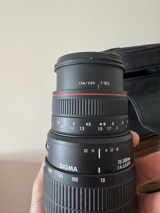 Canon EOS 4000D Като Нов