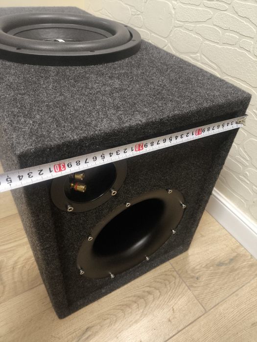 Продам сабвуфер Hannibal
