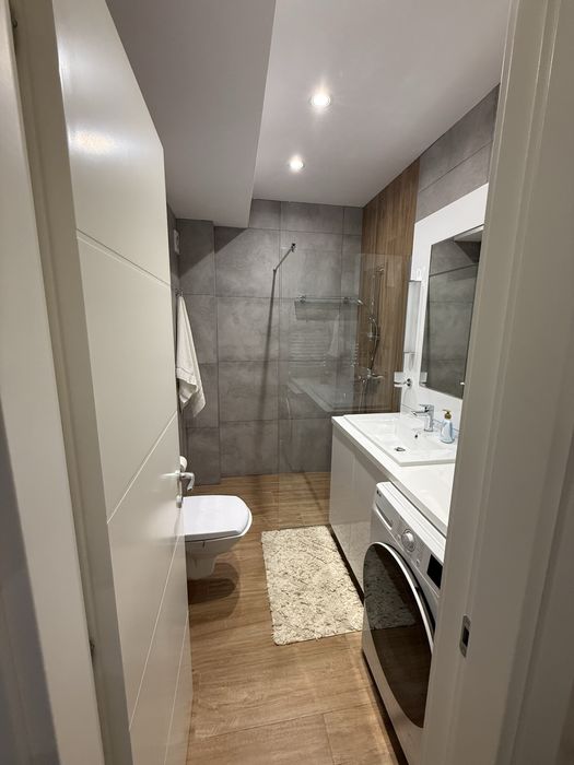 Propietar inchiriez apartament 3 camere