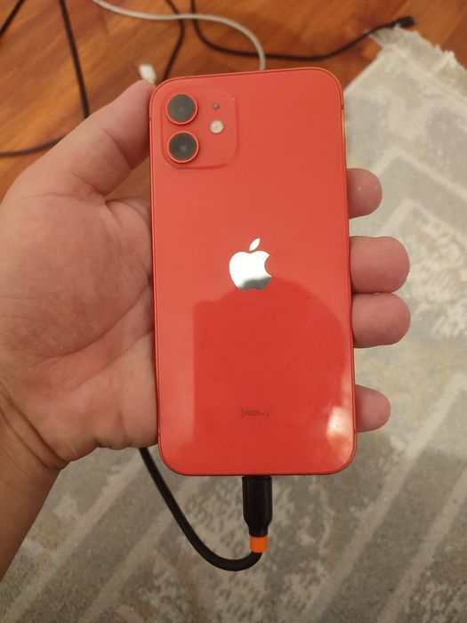 iPhone 12 заблокированный
