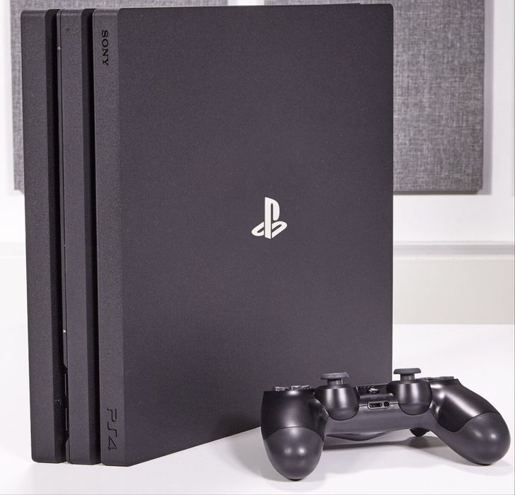 Ps4 pro 1 tb sotiladi
