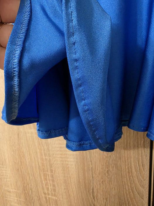 Costum dans sportiv Olga Design fete 8-10ani. Deosebit. Impecabil