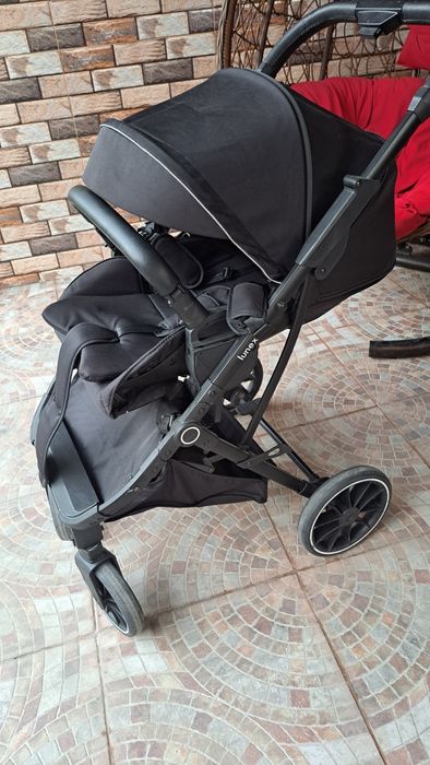 Коляска коляска чёрная