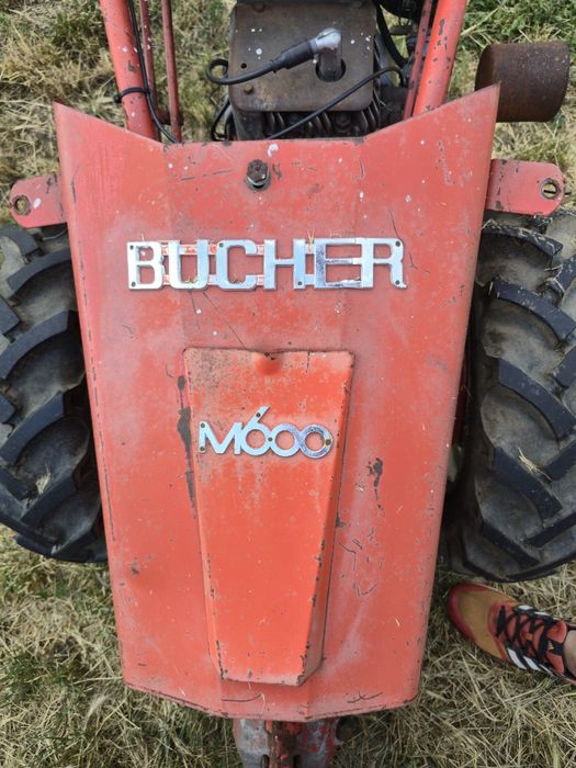 Касачка Bucher M600