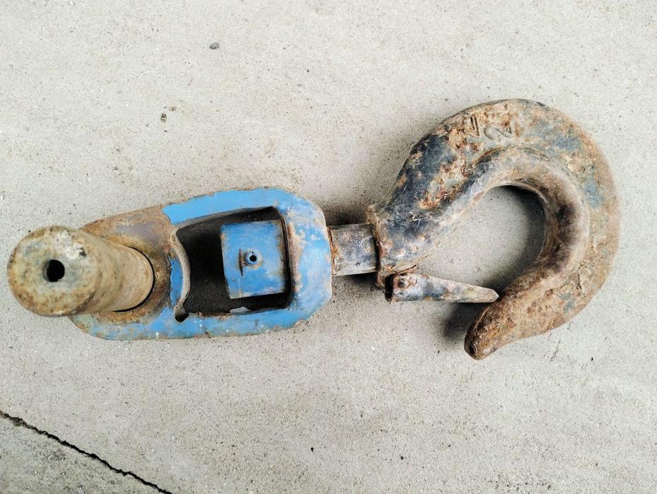 Продам крюк на манипулятор