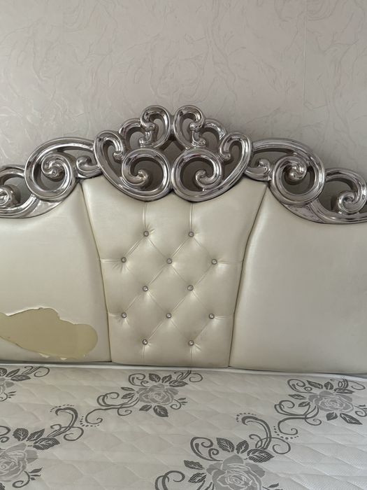 продам кровать с матрасом почти за даром