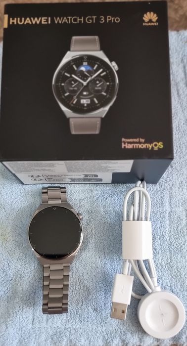 Huawei Watch GT 3 Pro de 46 de milimetri cu curea din titan impecabil 10/10. Culoare Gray