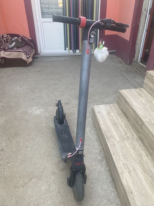 Trotineta electrica Akai