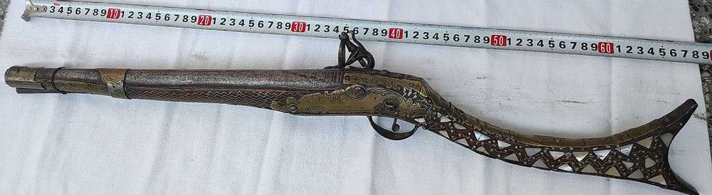 Продавам кремъклийка-карамфилка