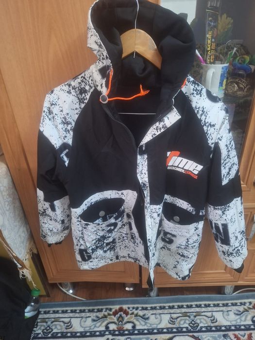 Костюм и куртки на мальчика