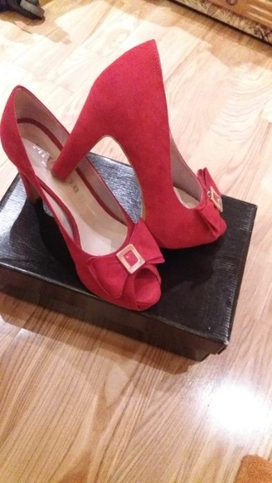 pantofi cu toc(noi) , Pittarello,38