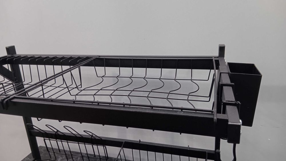 Регулируема поставка за съдове и плодове