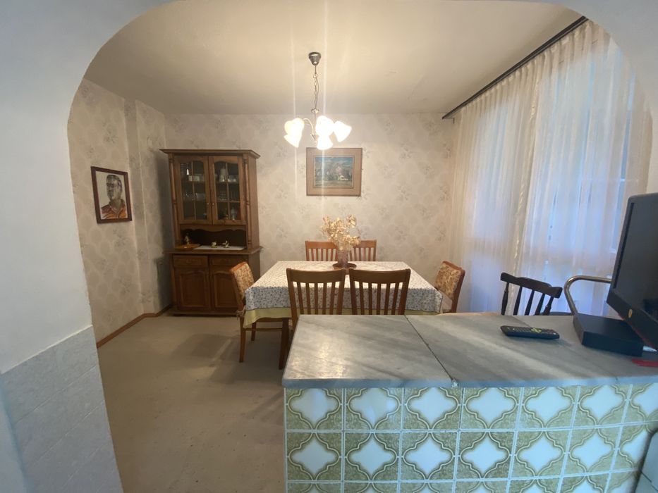 Къща под наем за 10 човека, може и работници