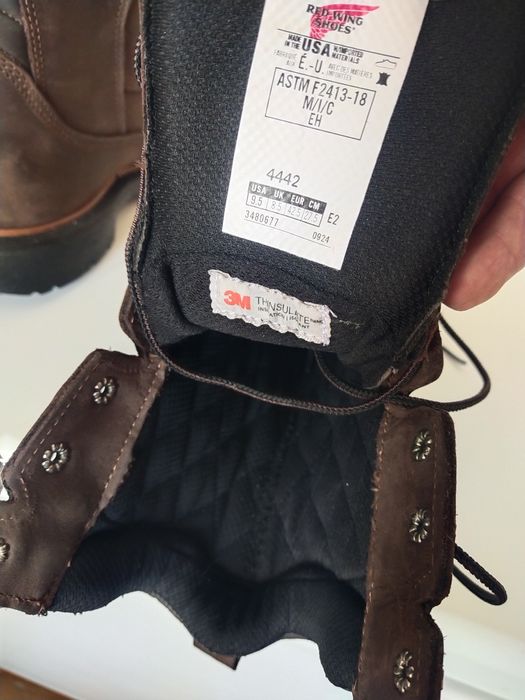 Продается абсолютно новый ботинка Red wings