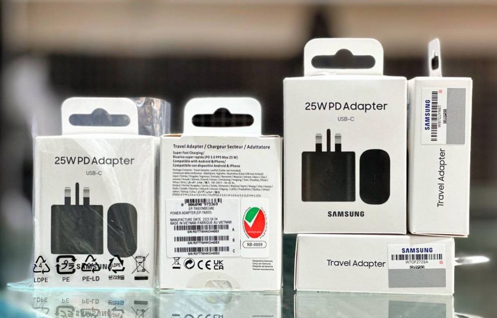 Samsung Galovka 3 PIN 25W