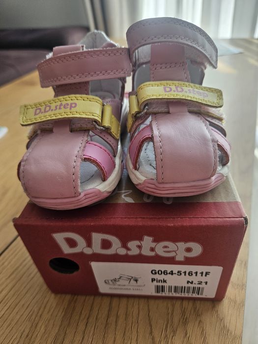 Сандали DD step за момиче