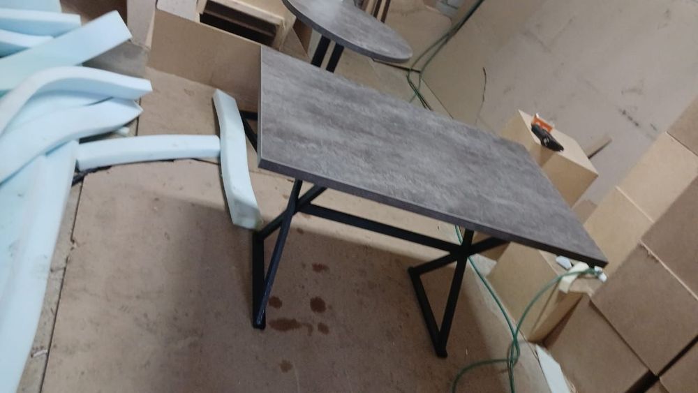 Стол для  кафе и ресторан